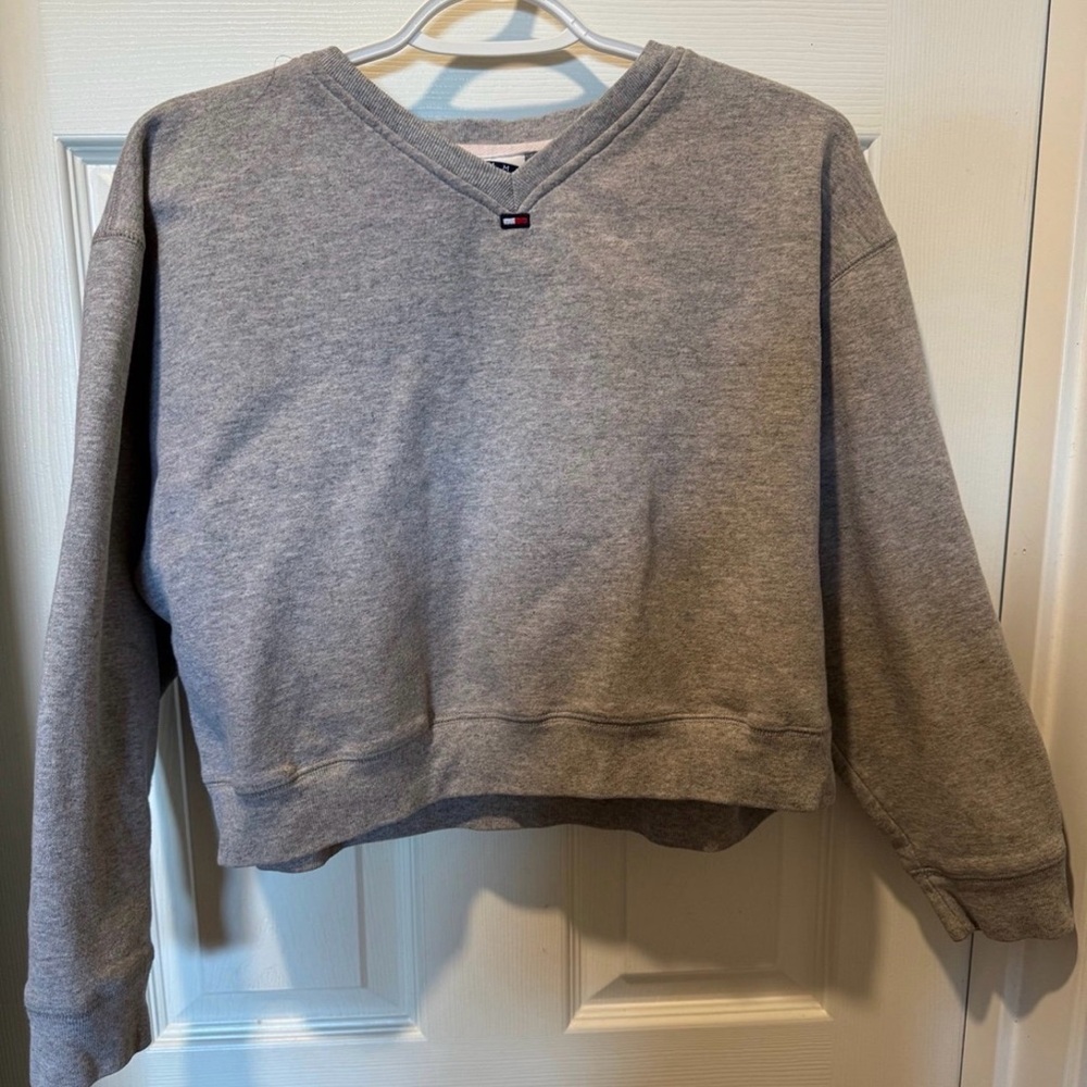 Tommy Hilfiger Heather Gray V-Neck Sweater